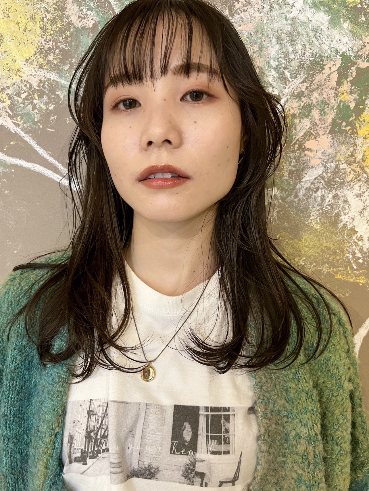 顔まわりレイヤー×オリーブグレージュ